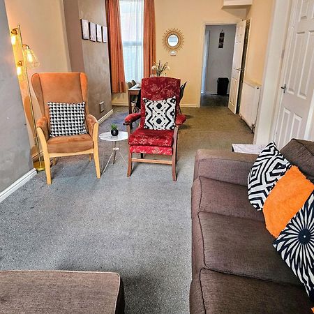 3 Bedroom-5 Beds Newland Ave King'S Palace Leisure-Contractor-Heart Of Hull Amenities 赫尔河畔京士顿 外观 照片