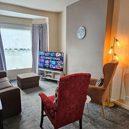 3 Bedroom-5 Beds Newland Ave King'S Palace Leisure-Contractor-Heart Of Hull Amenities 赫尔河畔京士顿 外观 照片