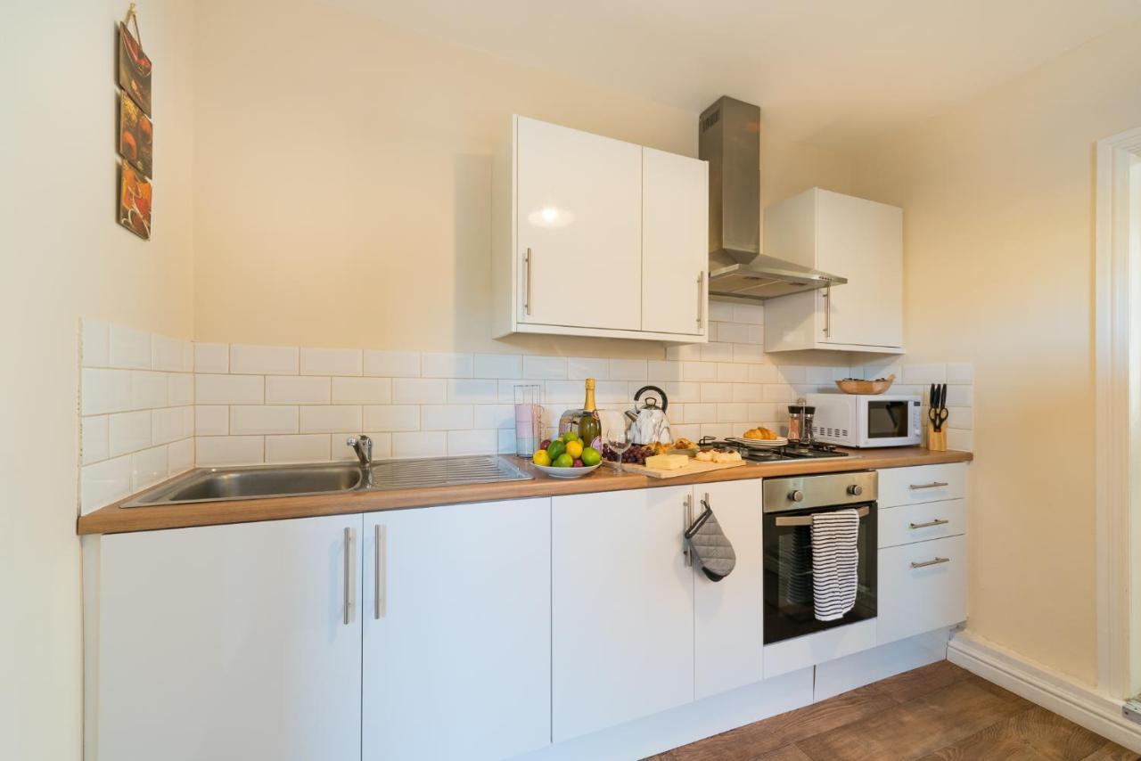 3 Bedroom-5 Beds Newland Ave King'S Palace Leisure-Contractor-Heart Of Hull Amenities 赫尔河畔京士顿 外观 照片