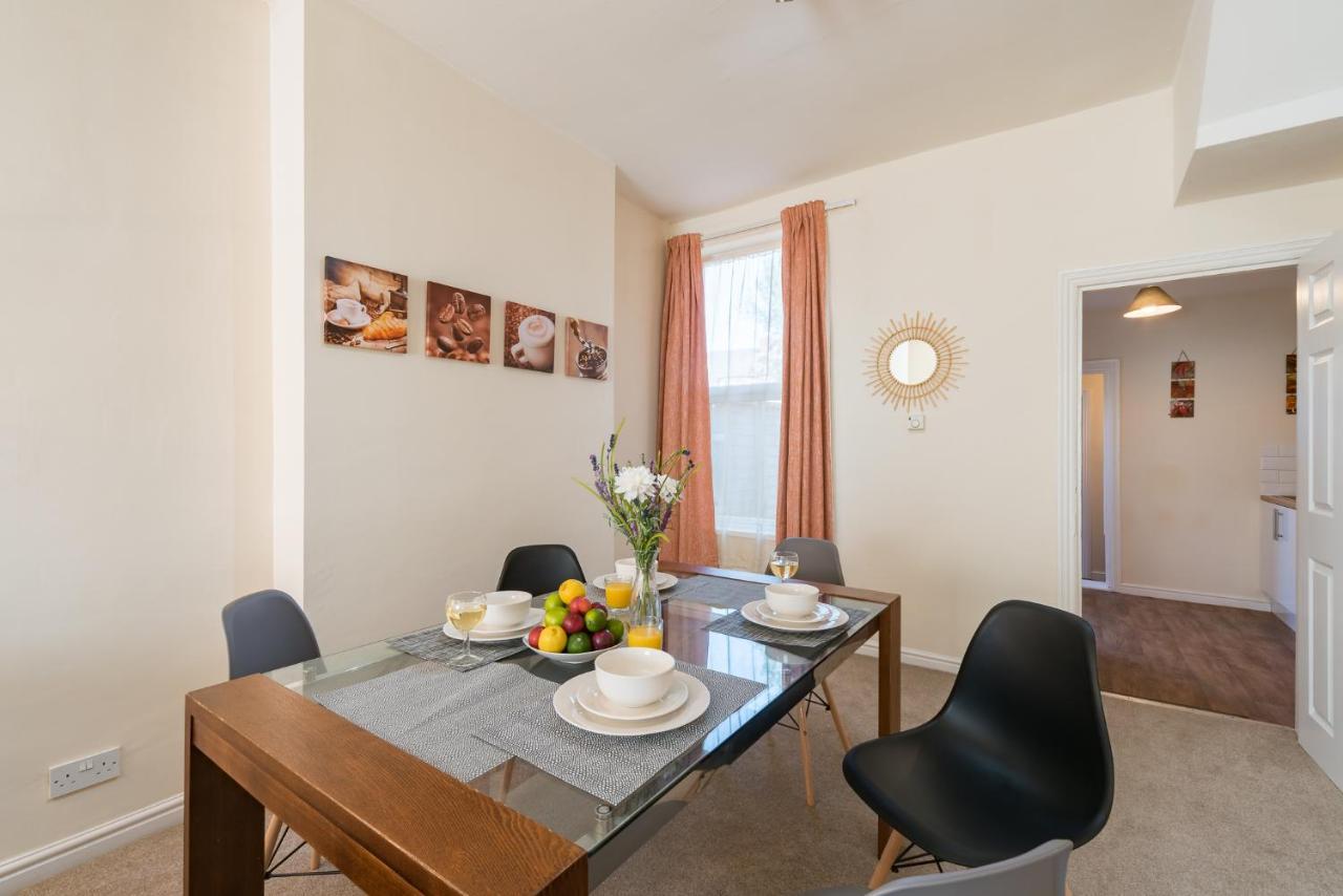 3 Bedroom-5 Beds Newland Ave King'S Palace Leisure-Contractor-Heart Of Hull Amenities 赫尔河畔京士顿 外观 照片