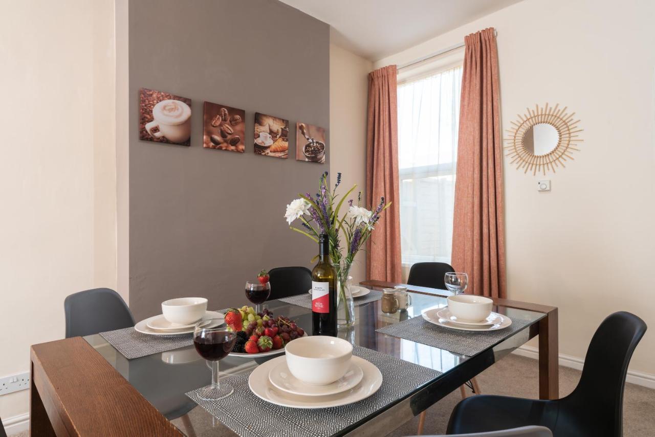 3 Bedroom-5 Beds Newland Ave King'S Palace Leisure-Contractor-Heart Of Hull Amenities 赫尔河畔京士顿 外观 照片
