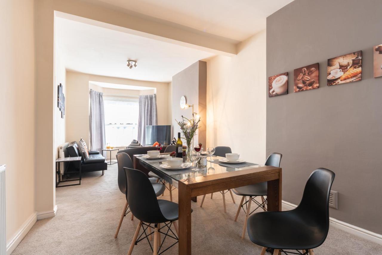 3 Bedroom-5 Beds Newland Ave King'S Palace Leisure-Contractor-Heart Of Hull Amenities 赫尔河畔京士顿 外观 照片