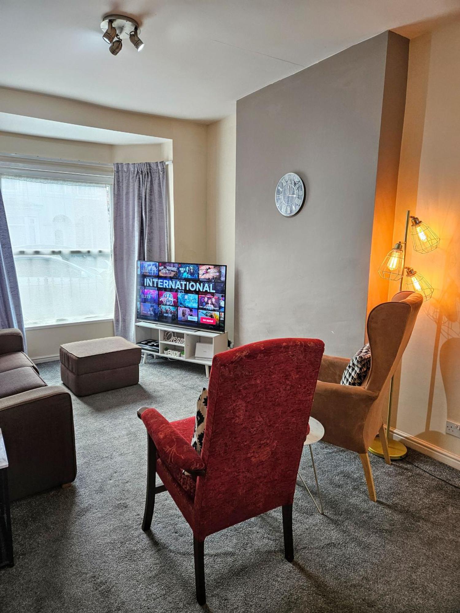 3 Bedroom-5 Beds Newland Ave King'S Palace Leisure-Contractor-Heart Of Hull Amenities 赫尔河畔京士顿 外观 照片